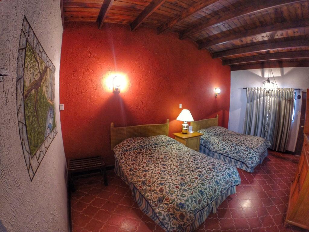 Hotel Parador Santa Cruz ครีล ห้อง รูปภาพ