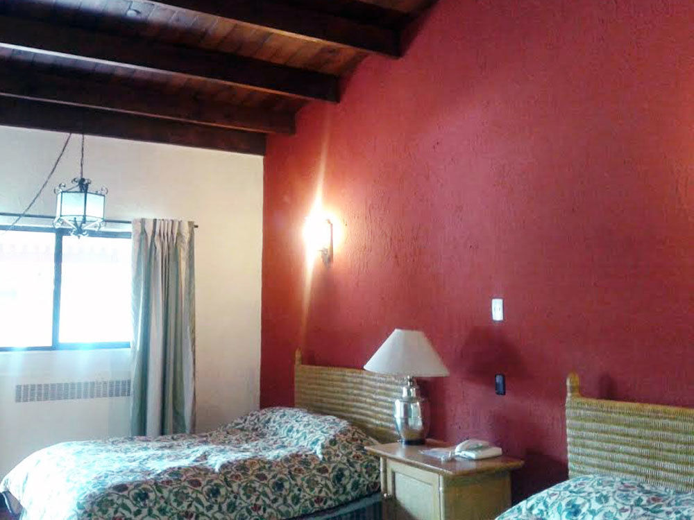 Hotel Parador Santa Cruz ครีล ภายนอก รูปภาพ